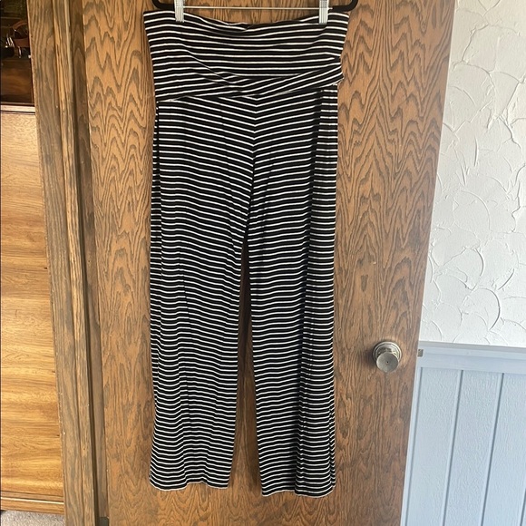 Calvin Klein Black and White Striped Wide Leg Pants - Picture 1 of 3